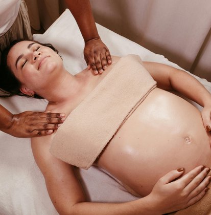 prenatal massage